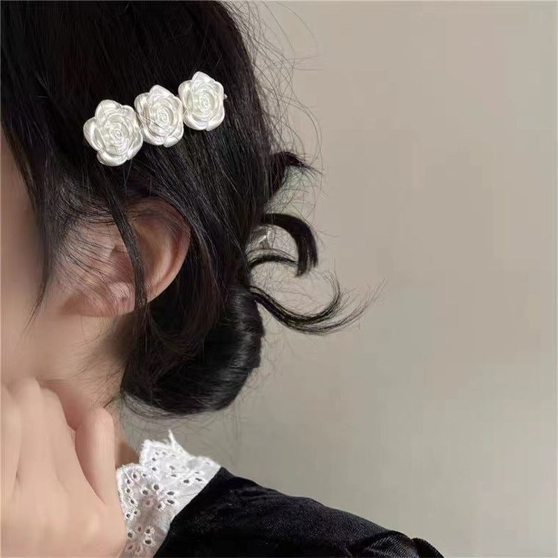 Flower hair clips